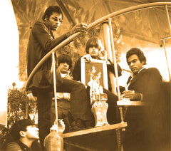Love band photo